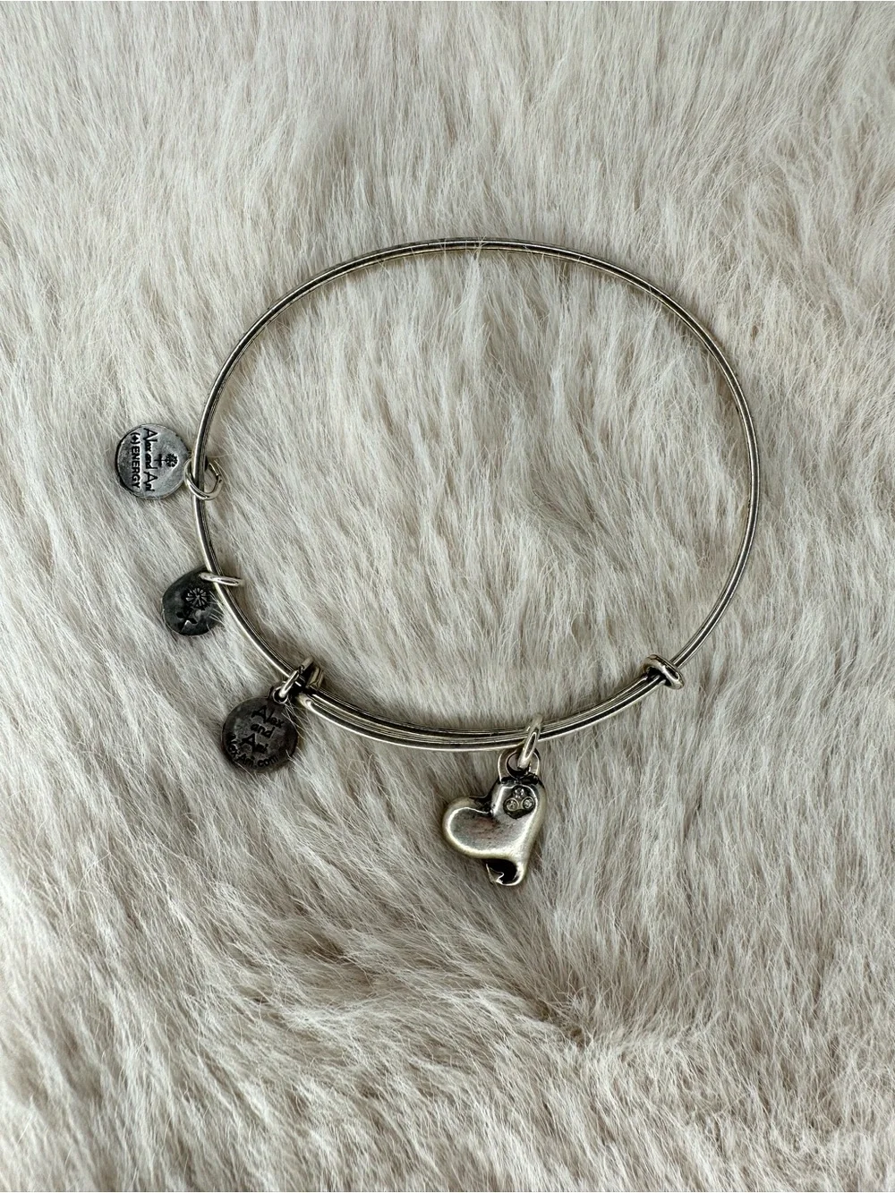 Alex & Ani Silver Heart 3 stud Charm  Bracelet - Picture 12 of 16